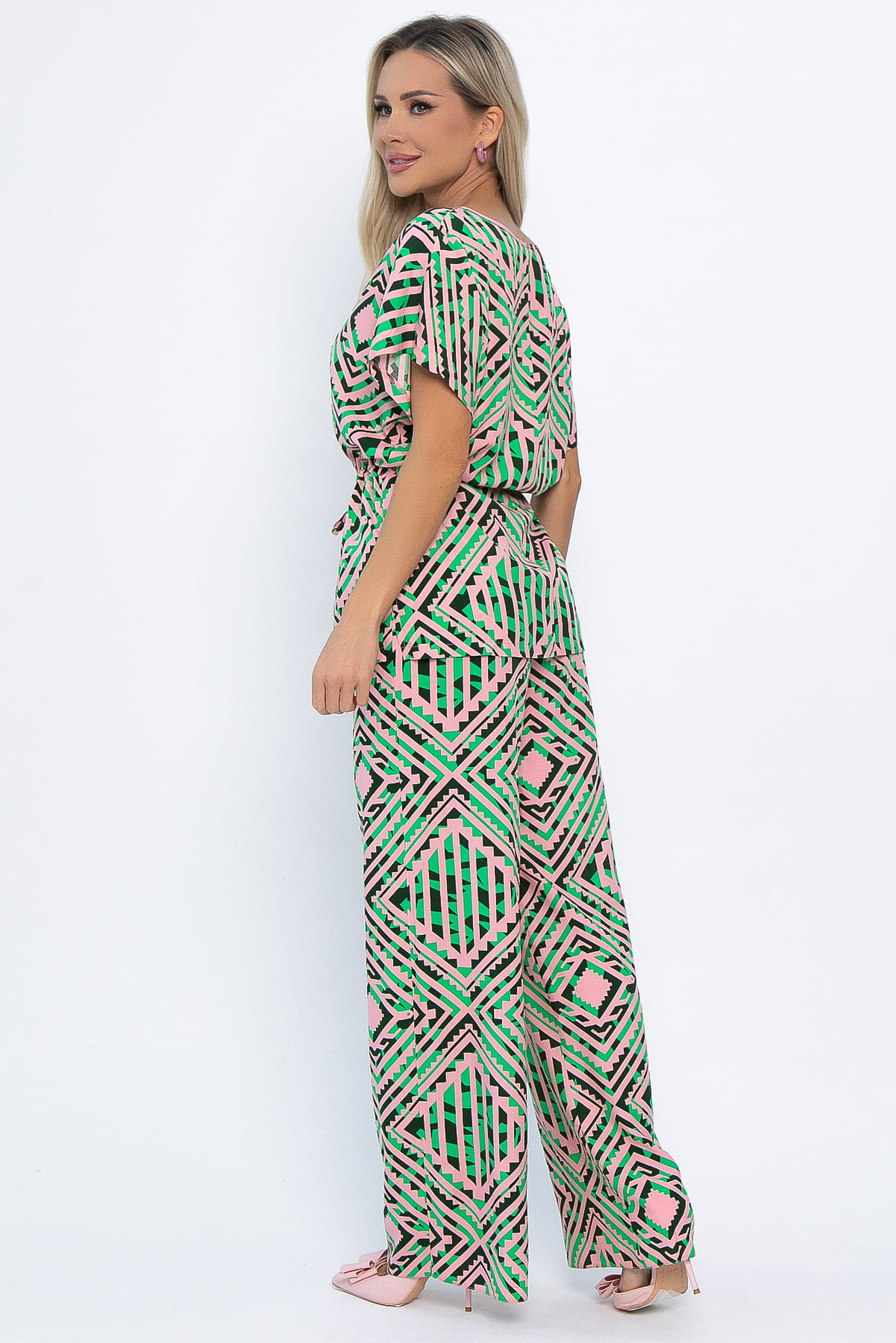 Костюм Аксиома успеха (зелено-розовый) К15337-5М