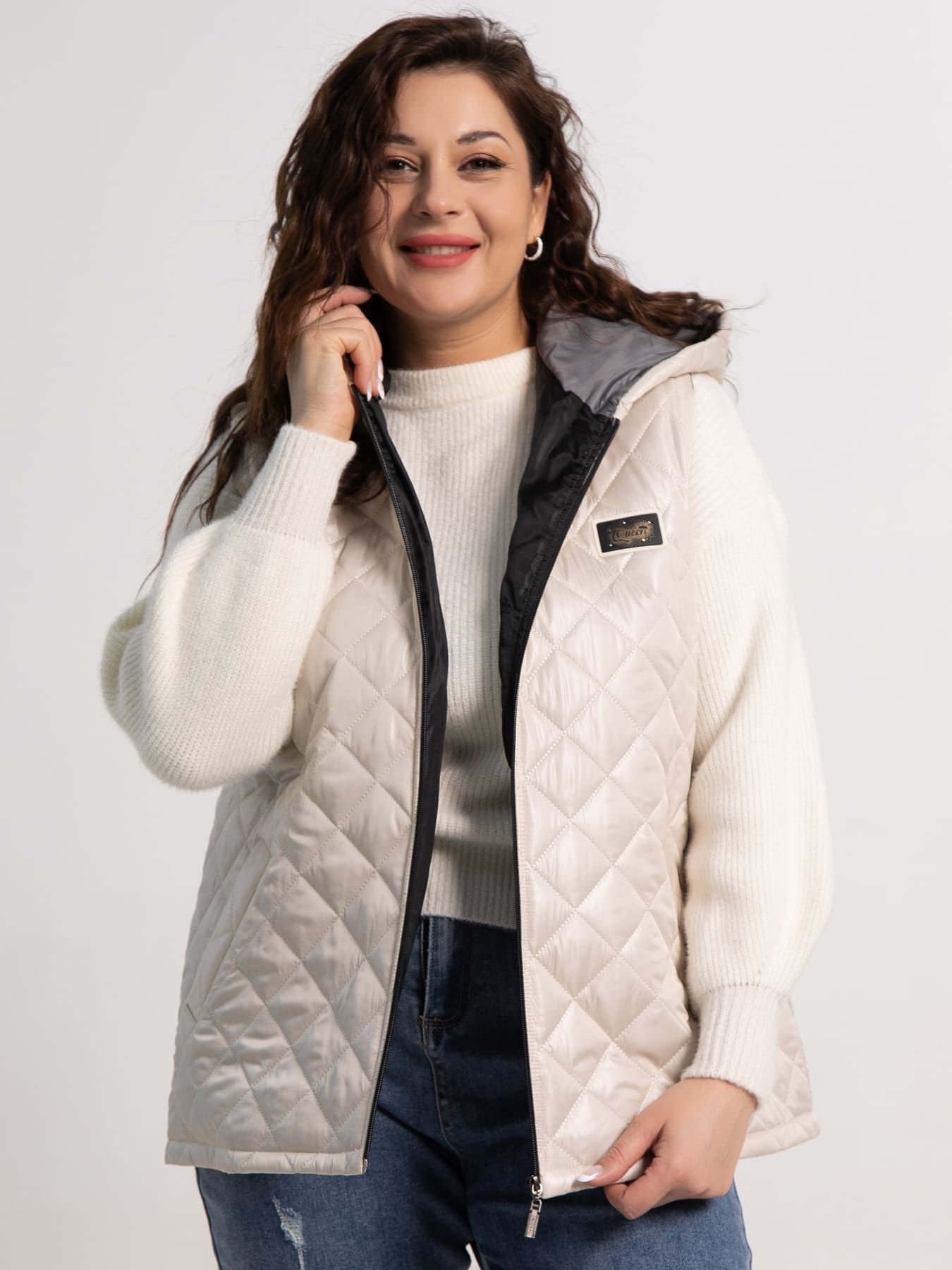 Жилет утепленный Дориана (бежевый) Б15322-18М