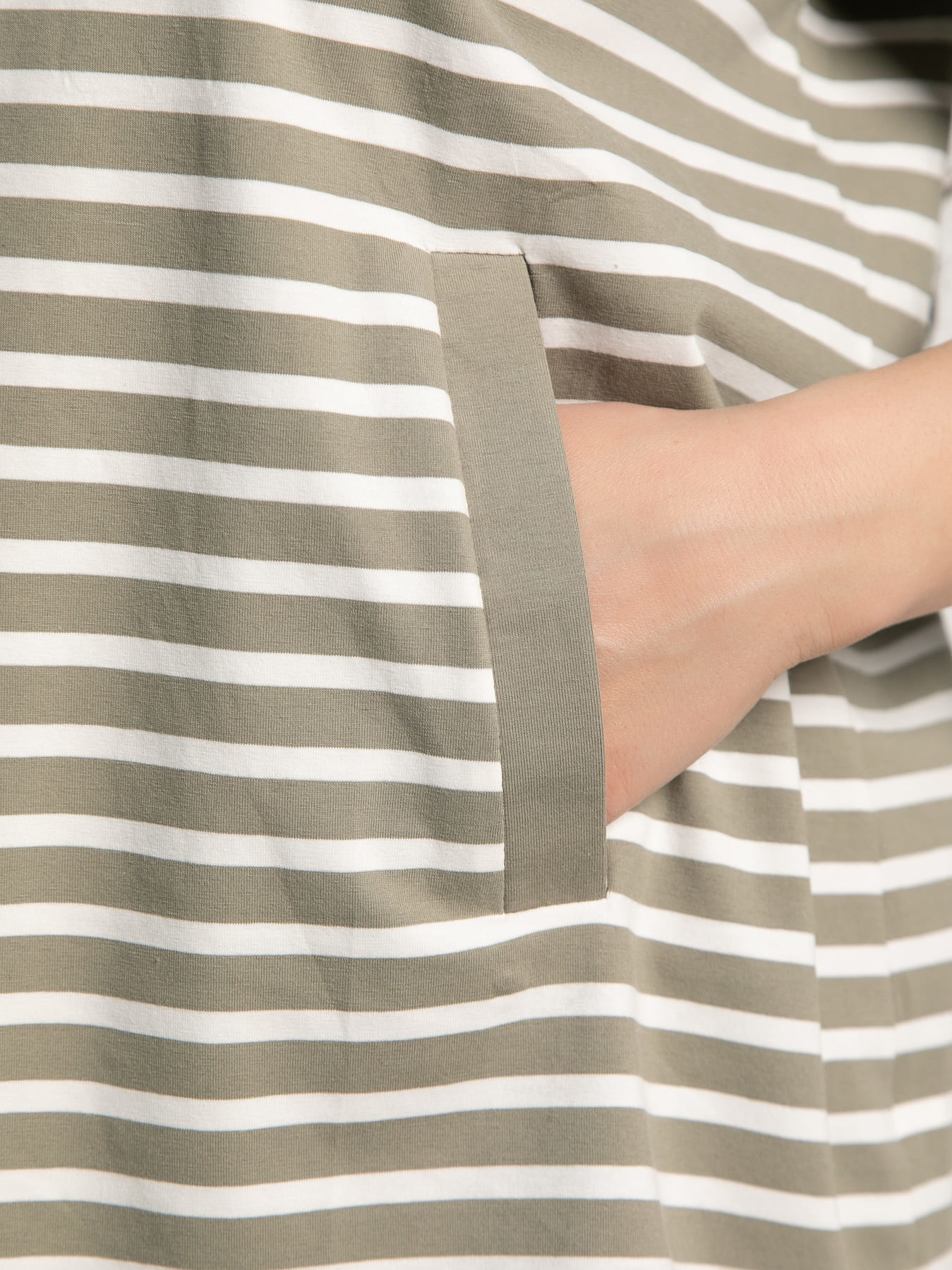 Блуза Сафари (бело-зеленая) Б15423-18М