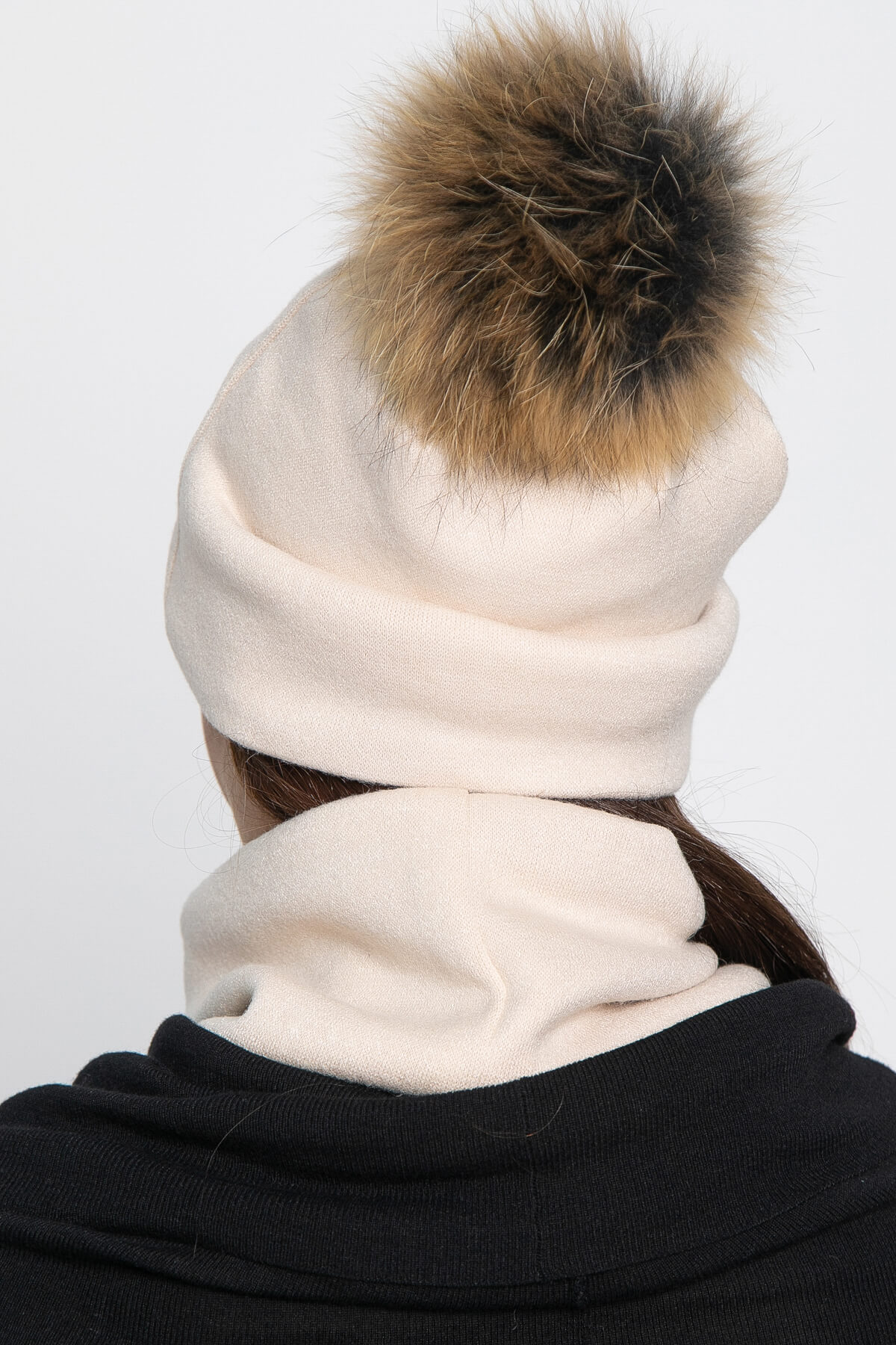 Комплект шапка с помпоном и снуд (молочный) ШПС19-23М