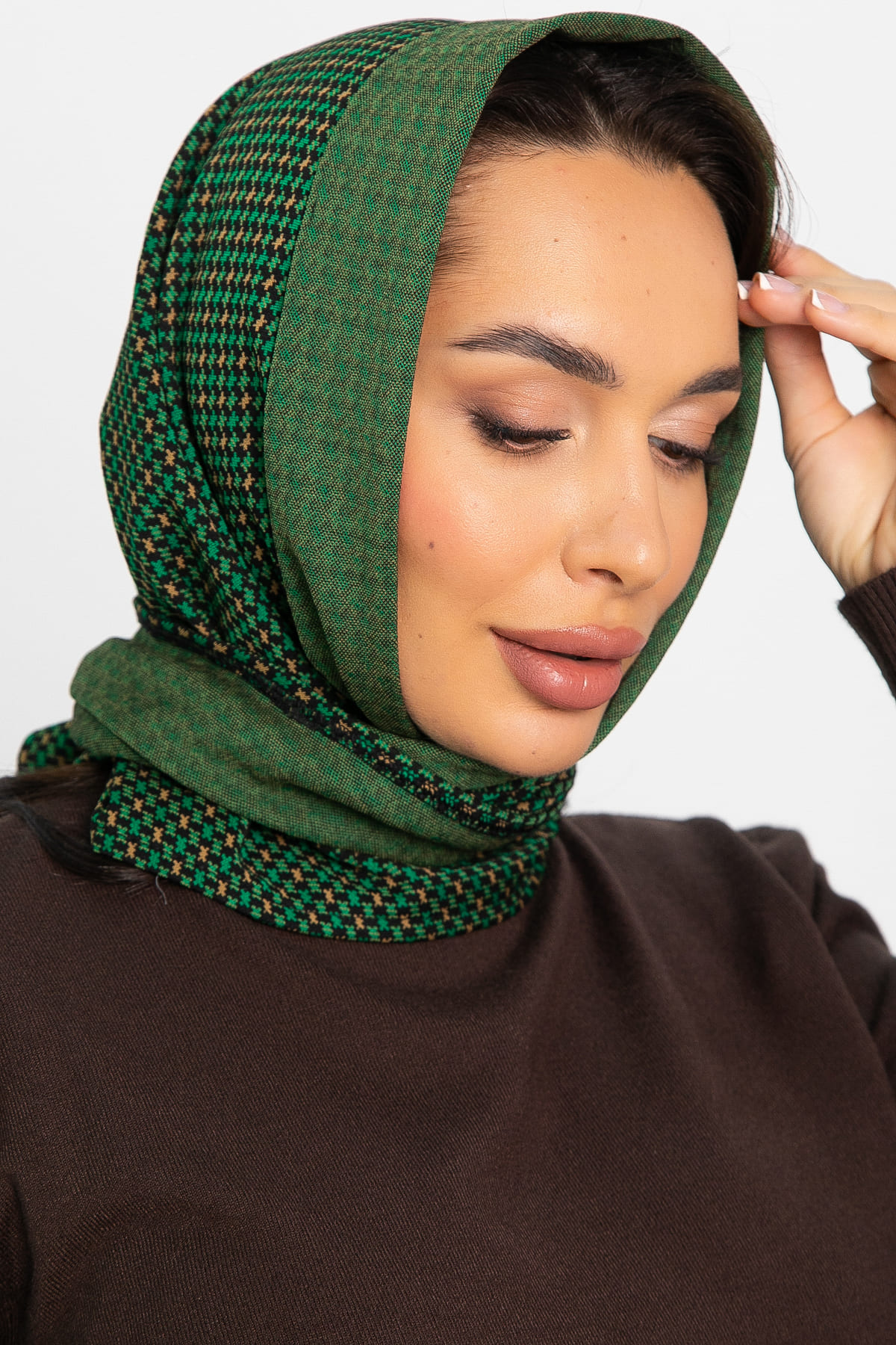 Косынка с отворотом (зелено-бежевая) КО18-23М