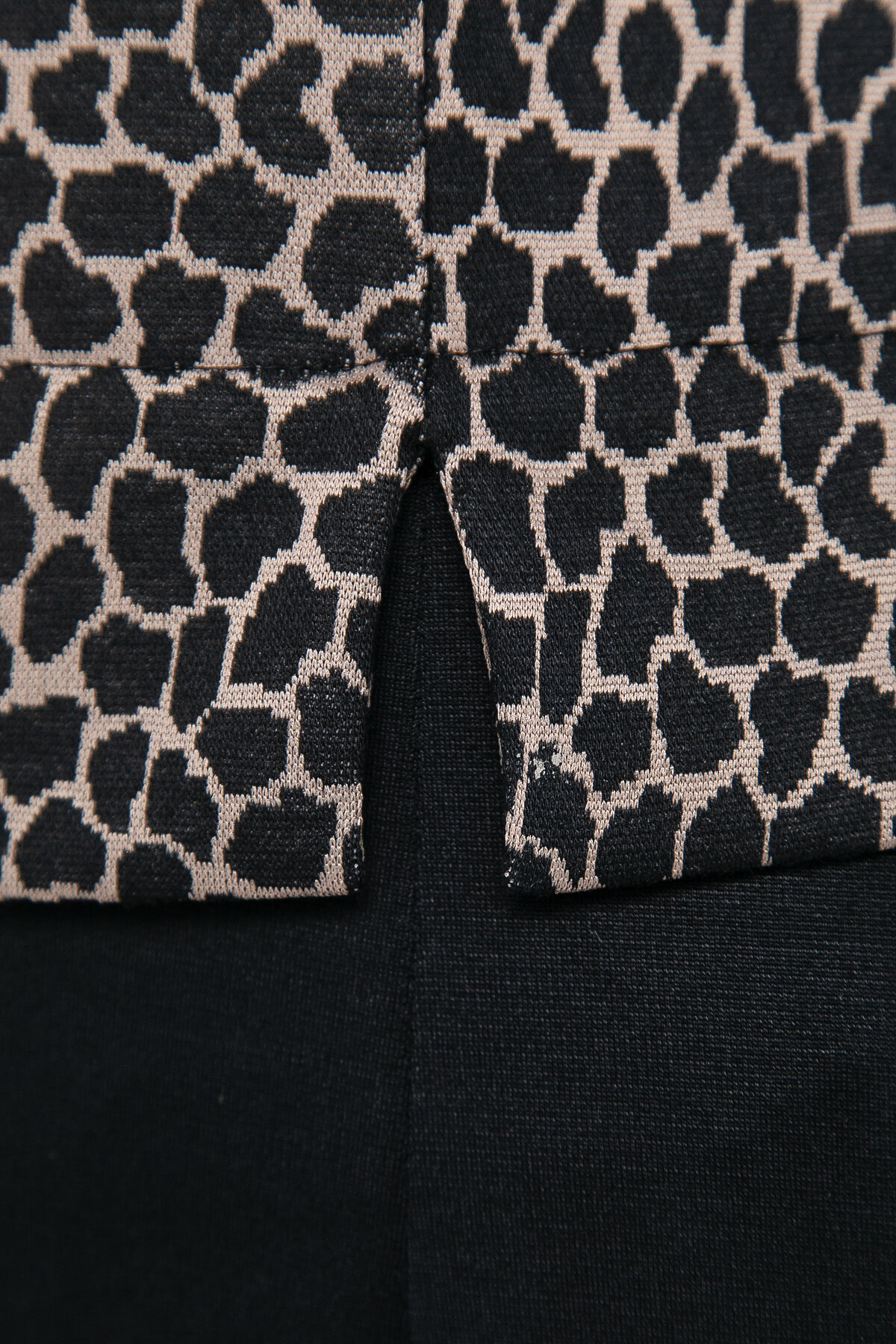 Платье "Кэтрин" (черно-коричневое) П8818