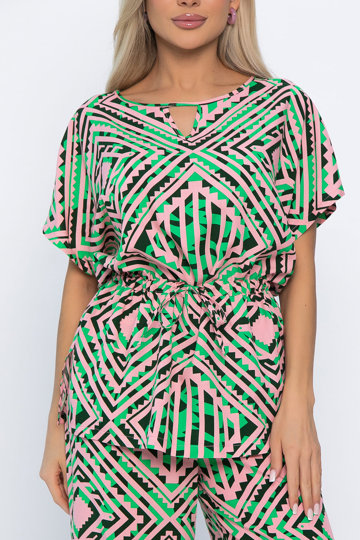 Костюм Аксиома успеха (зелено-розовый) К15337-5М