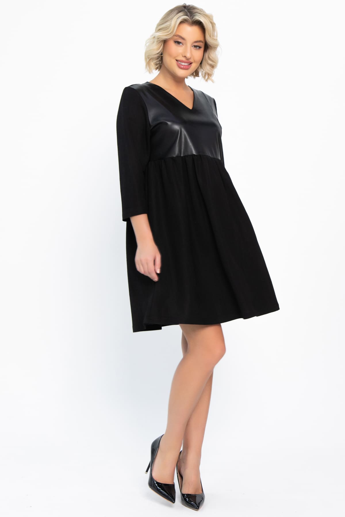 Платье со вставками из экокожи Эллис (черное) П14724-8М