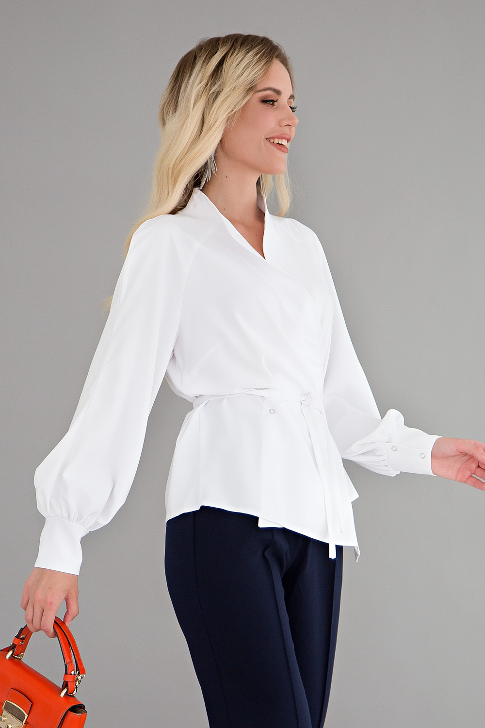 Блуза "Идеальная асимметрия" (белая) Б1525-11