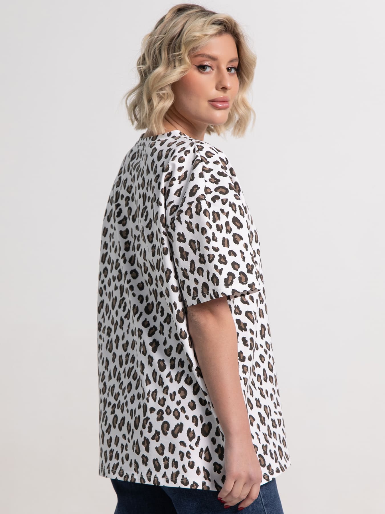 Футболка Ия (белая/лео) Б15237-4М