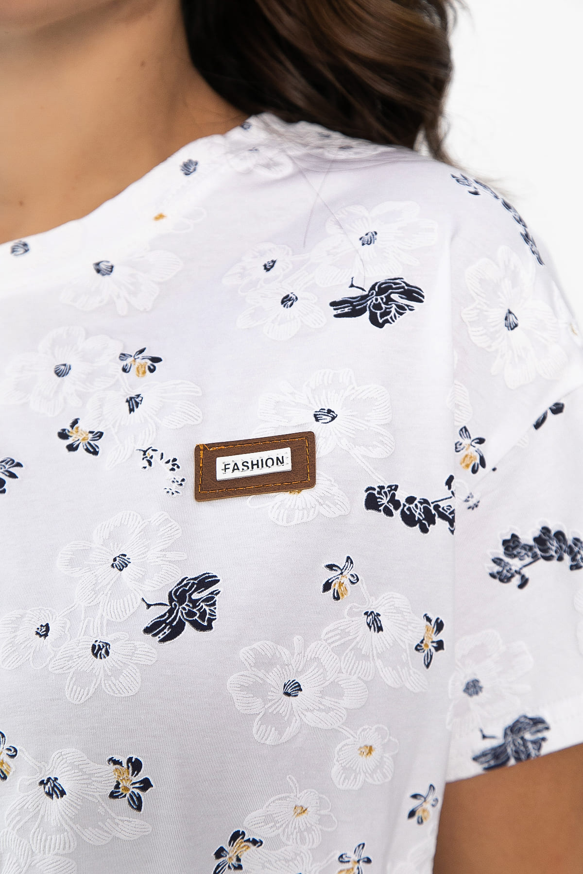 Футболка Мэнси (белая/цветы) Б14127-4М