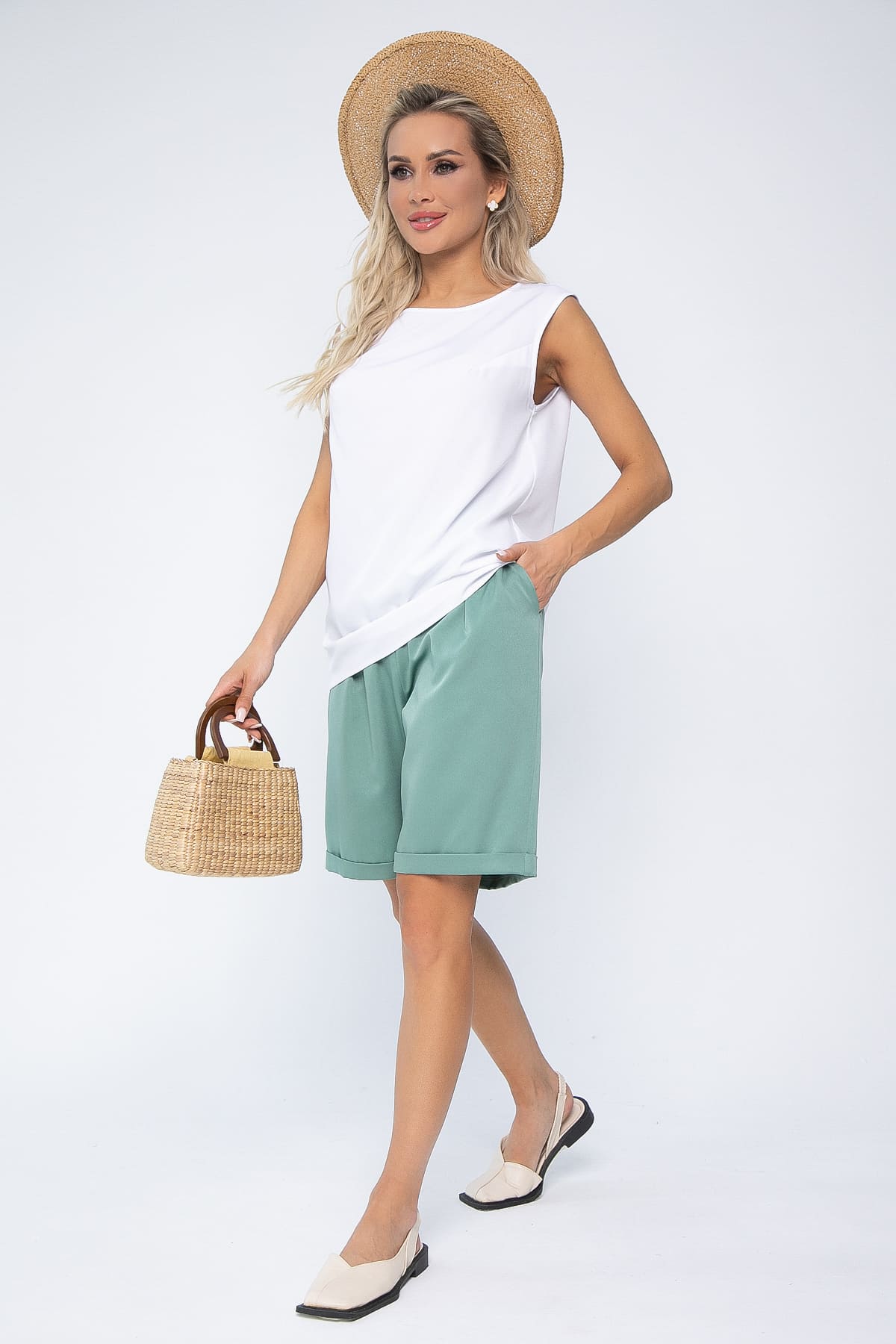 Костюм с шортами Мерано (бело-зеленый) К15340-5М