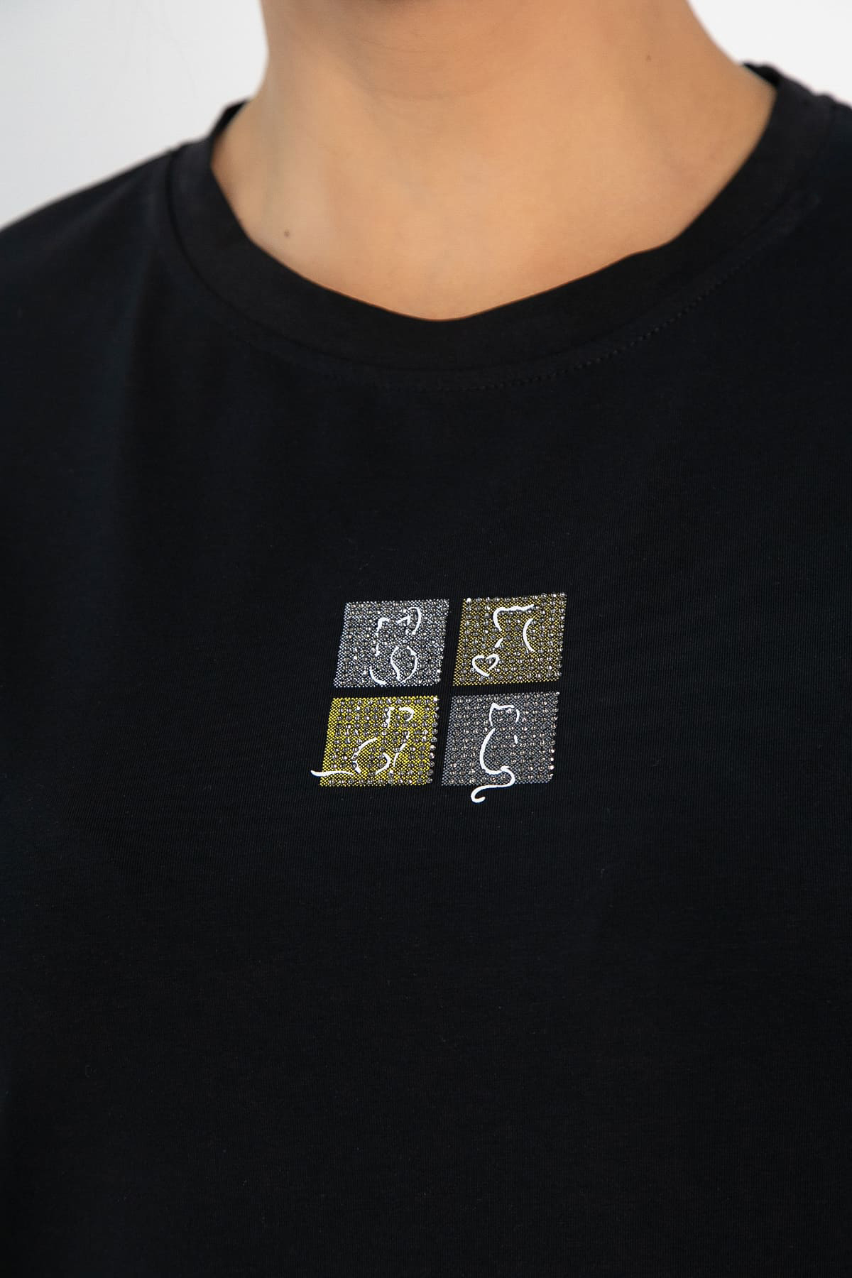 Футболка Аника (черная/коты) Б13494-20М