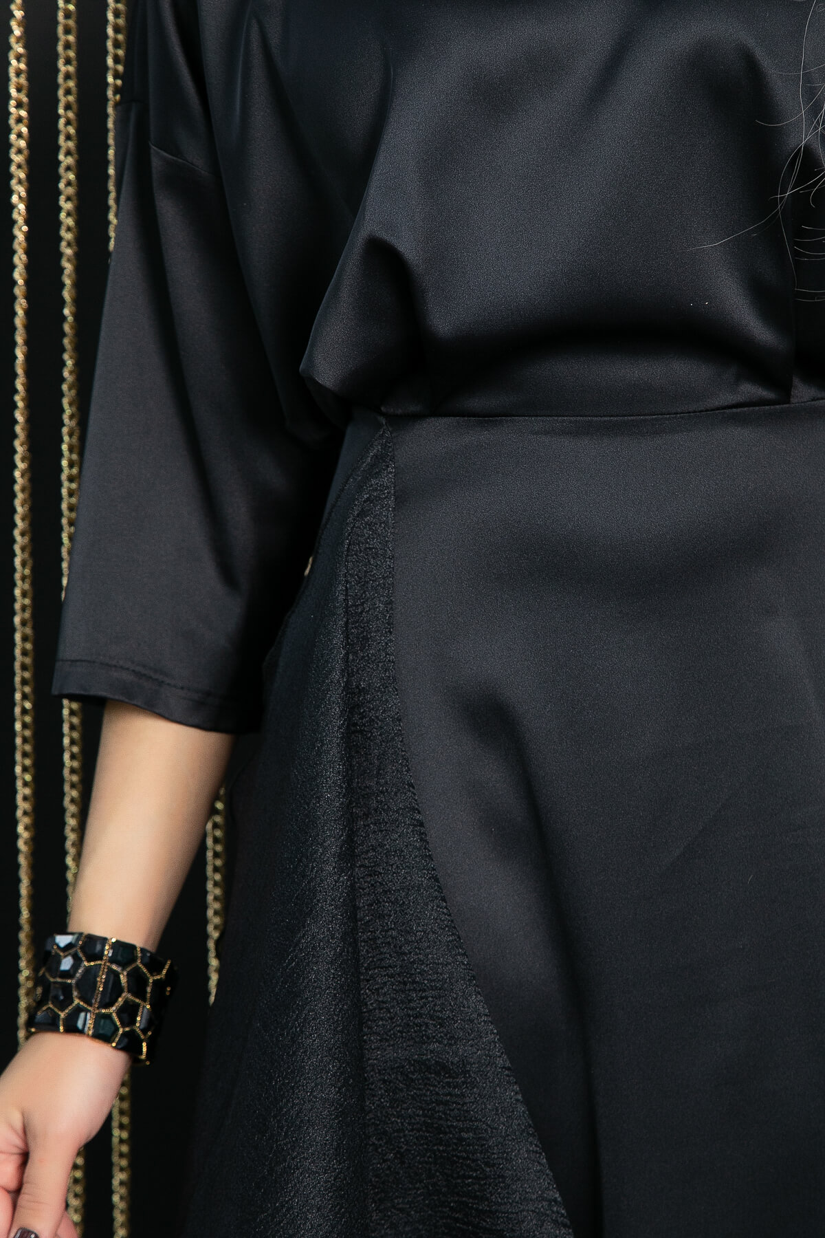 Платье вечернее Дерзкая элегантность (черное) П14470-7М