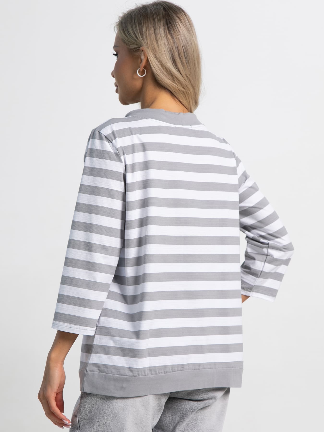 Блуза Весенняя нежность (бело-серая) Б15422-18М