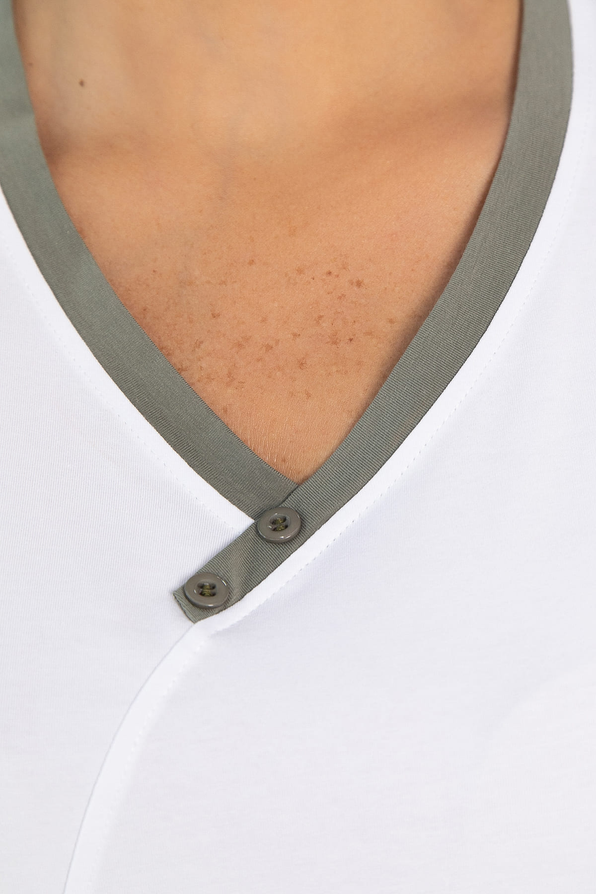 Блуза Лотус НЬЮ (белая/хаки) Б13976-20М