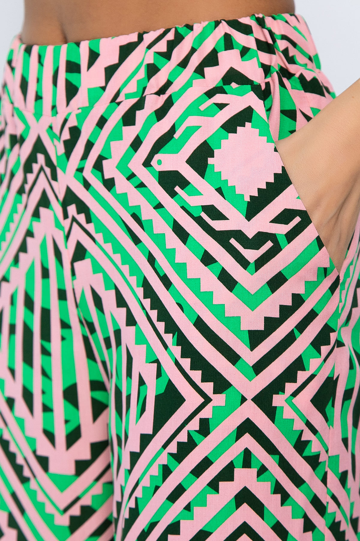 Костюм Аксиома успеха (зелено-розовый) К15337-5М