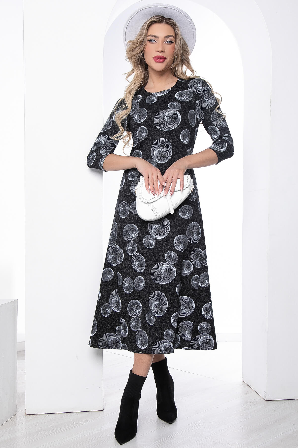 Платье "Идеал стиля" (черное/принт) П8792