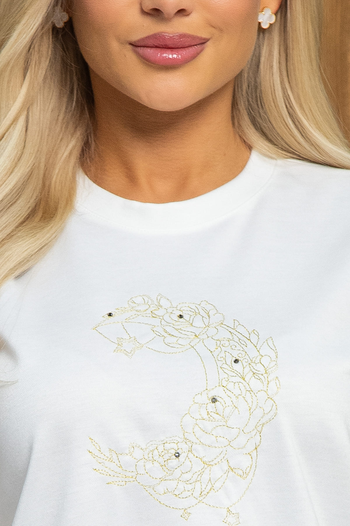 Футболка с вышивкой Эксклюзив (белая) Б12766-11М