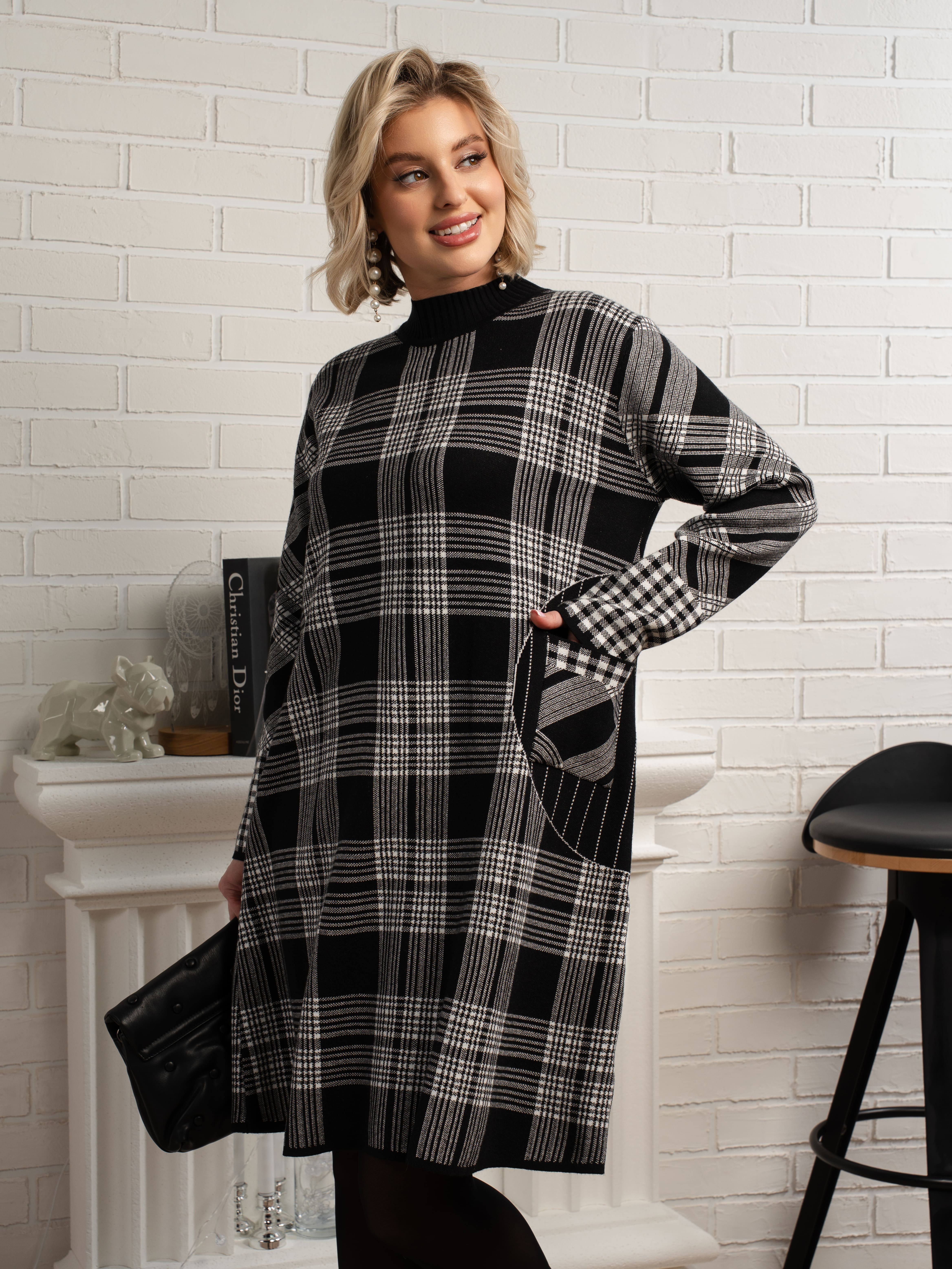 Платье Добринка (черно-белое) П15106-18М