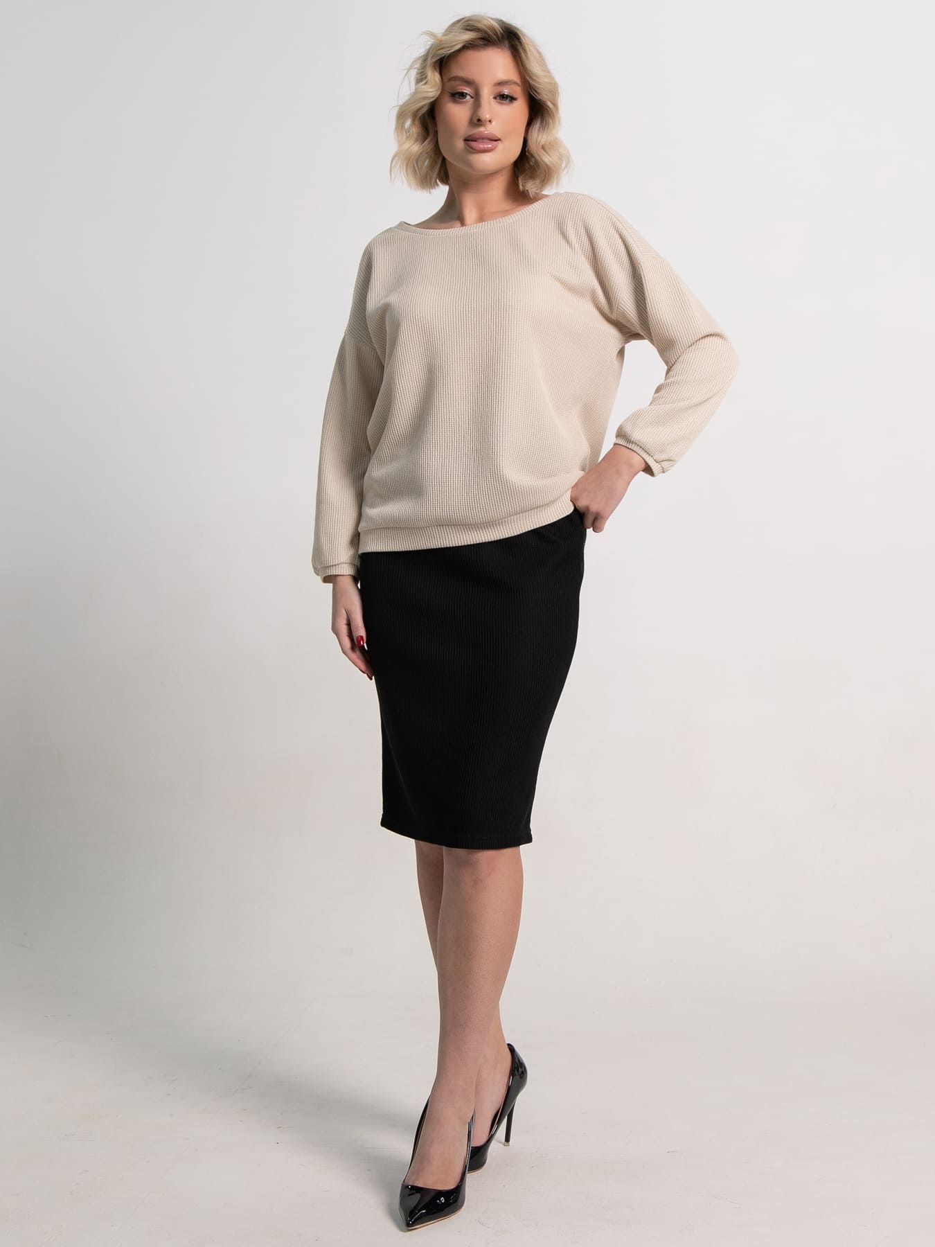 Костюм с юбкой Совершенство форм (бежево-черный) К15293-10М