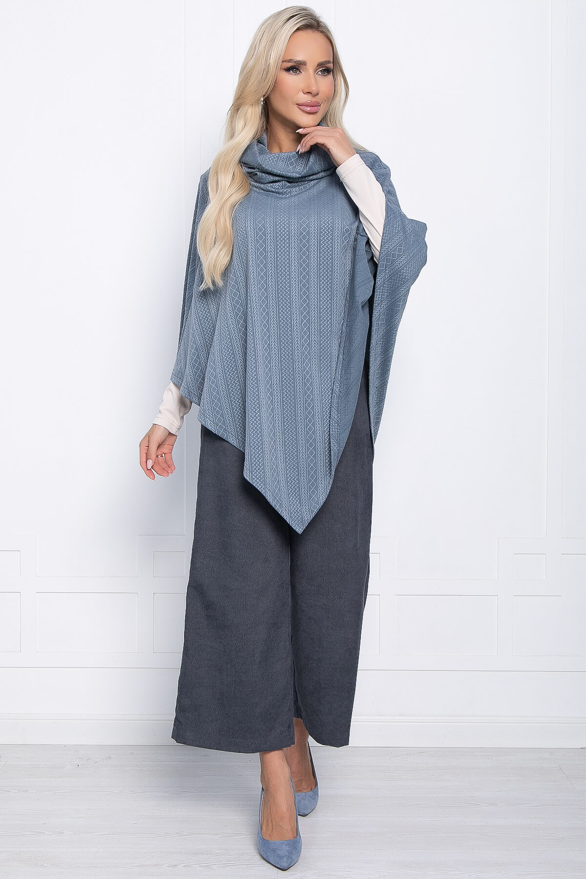 Пончо Арина (серое) Б11009