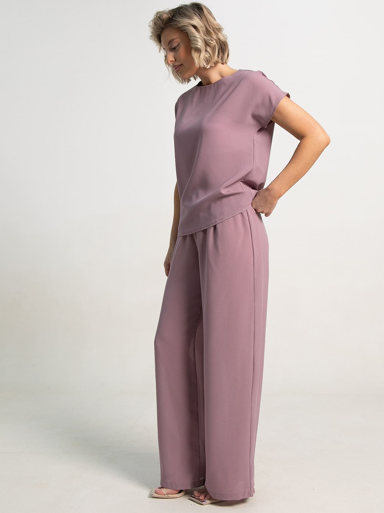 Костюм брючный Илона (пыльная роза) К15601-50М