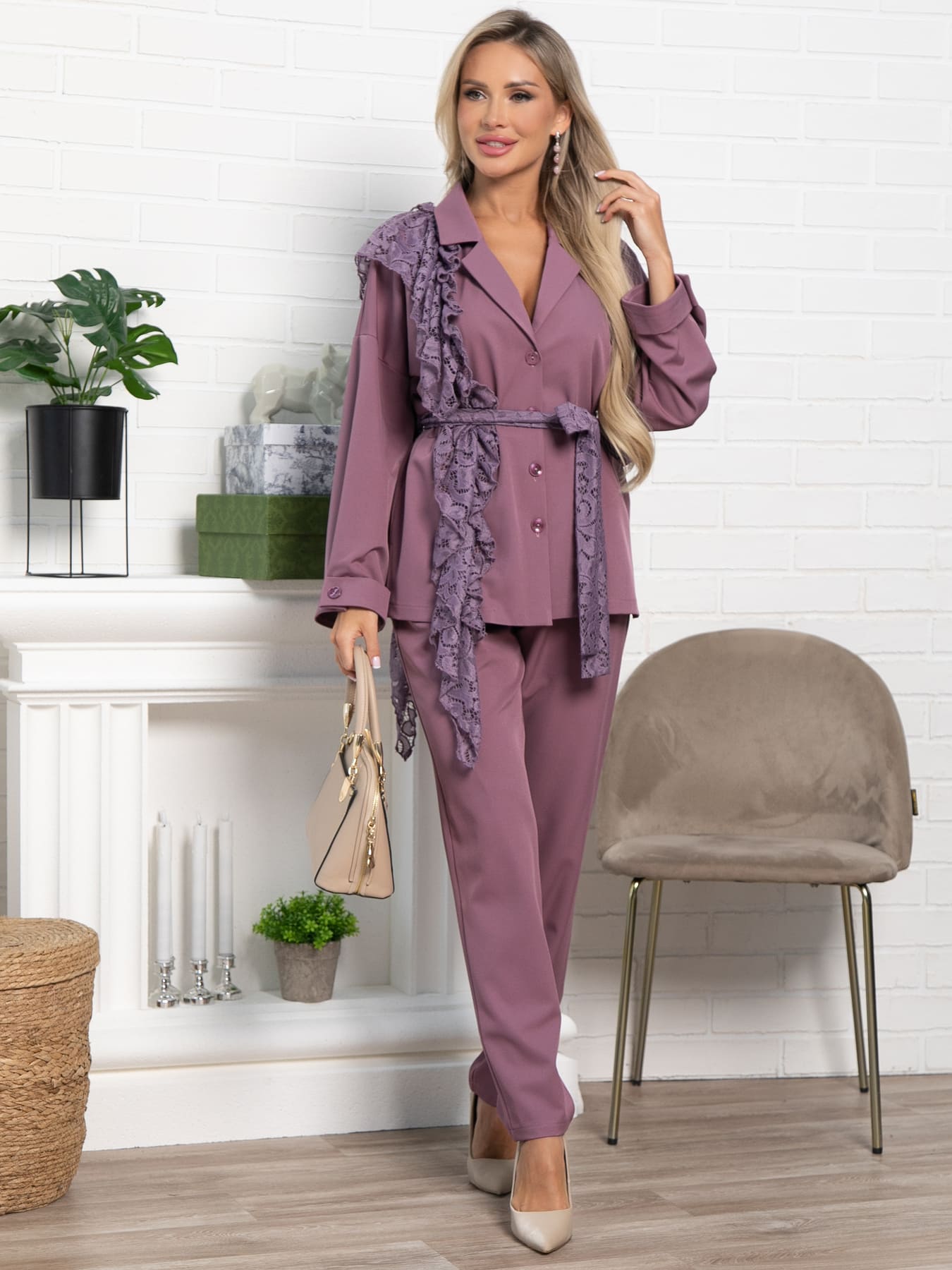 Костюм брючный Стилизация (нежно-розовый) К15332-4М