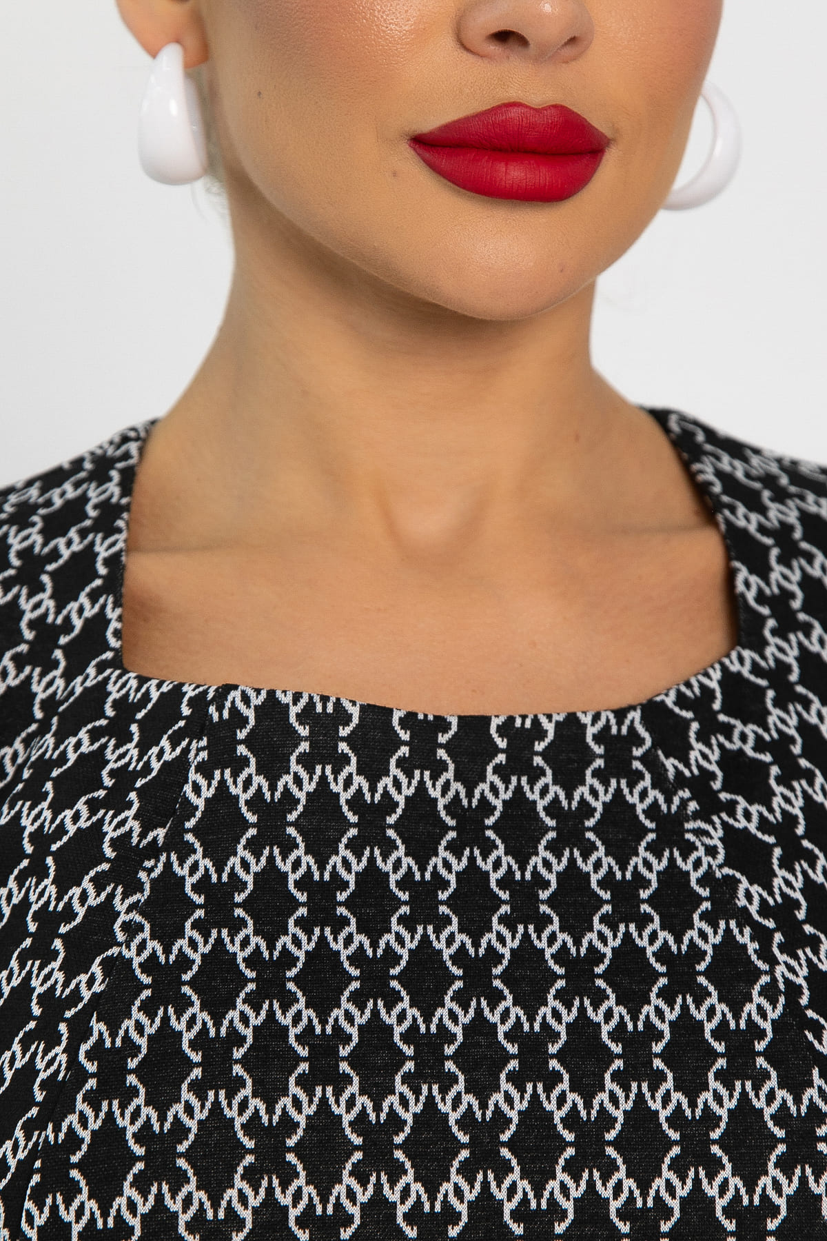 Платье Настроение (черное) П13745-19М