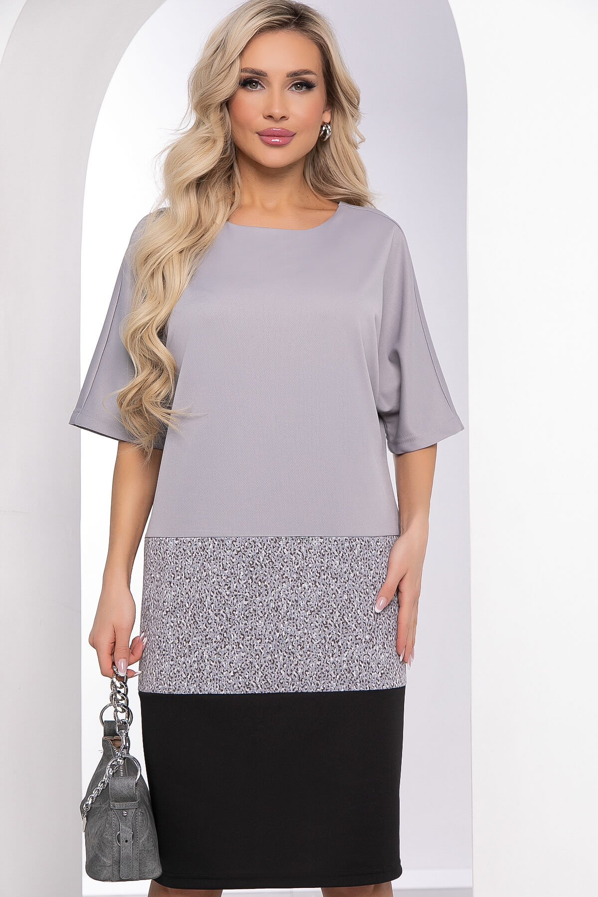 Платье "Кайла" (серо-черное) П8389