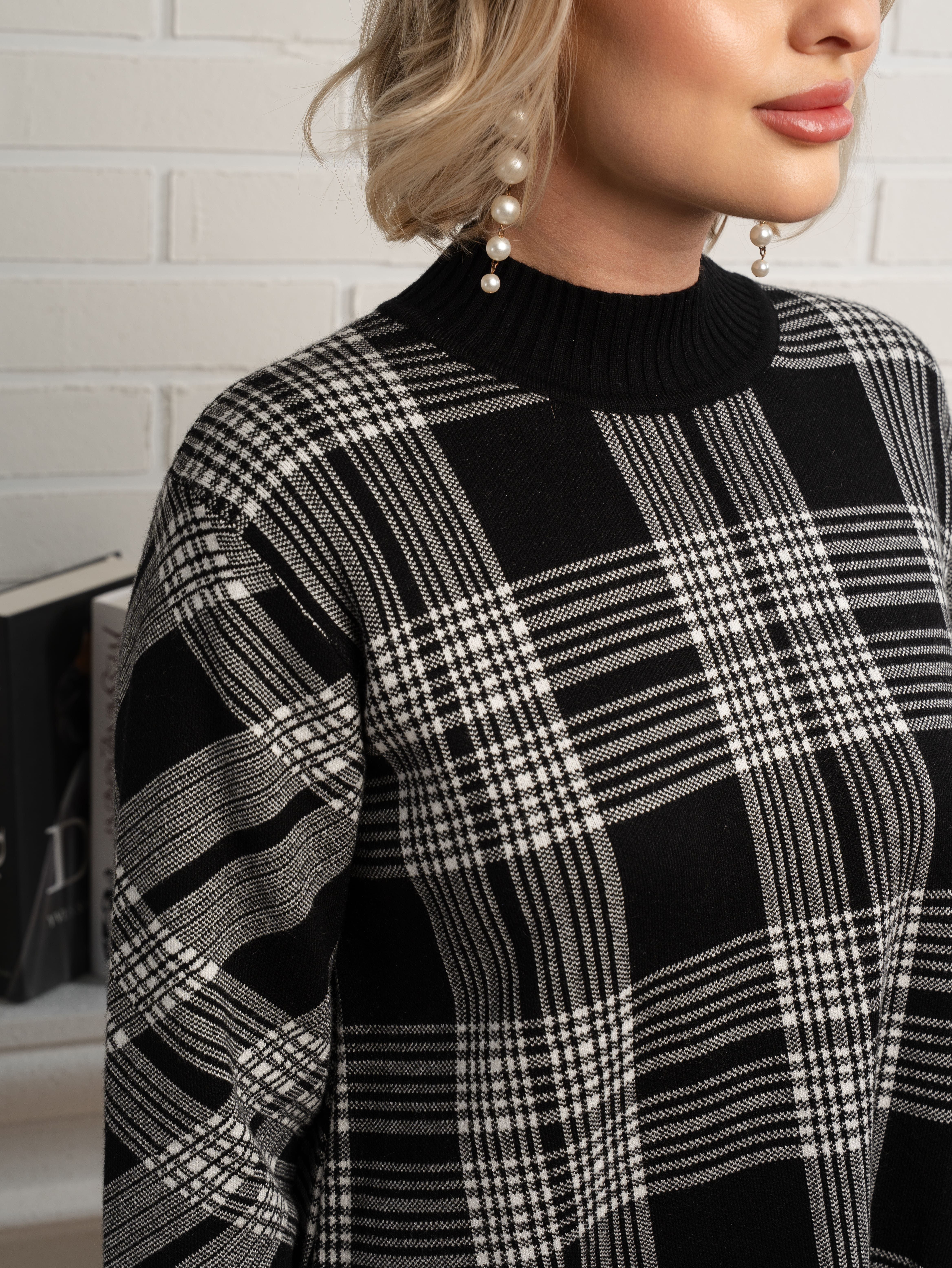 Платье Добринка (черно-белое) П15106-18М