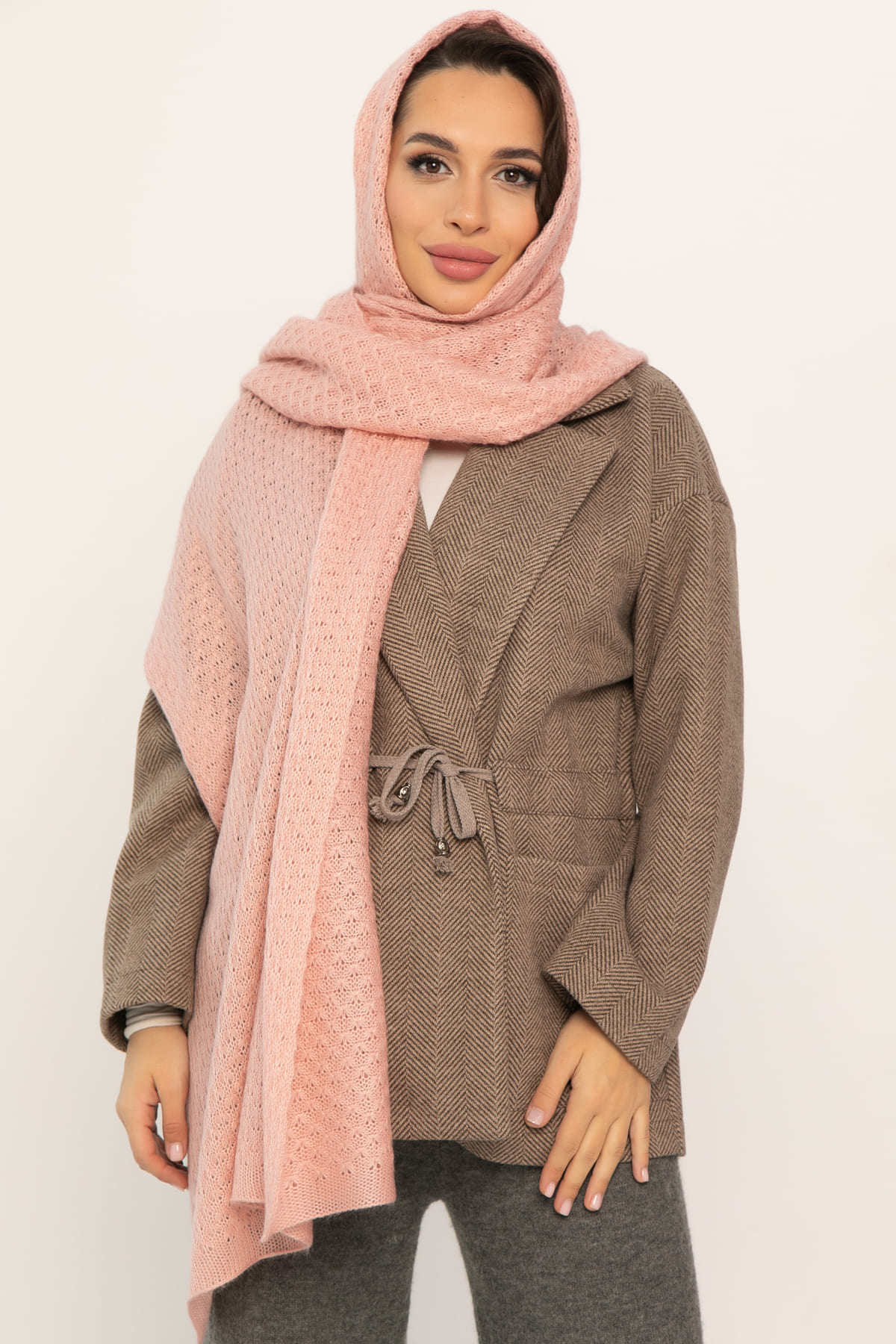 Вязаный палантин (пудра) ВП04-1М