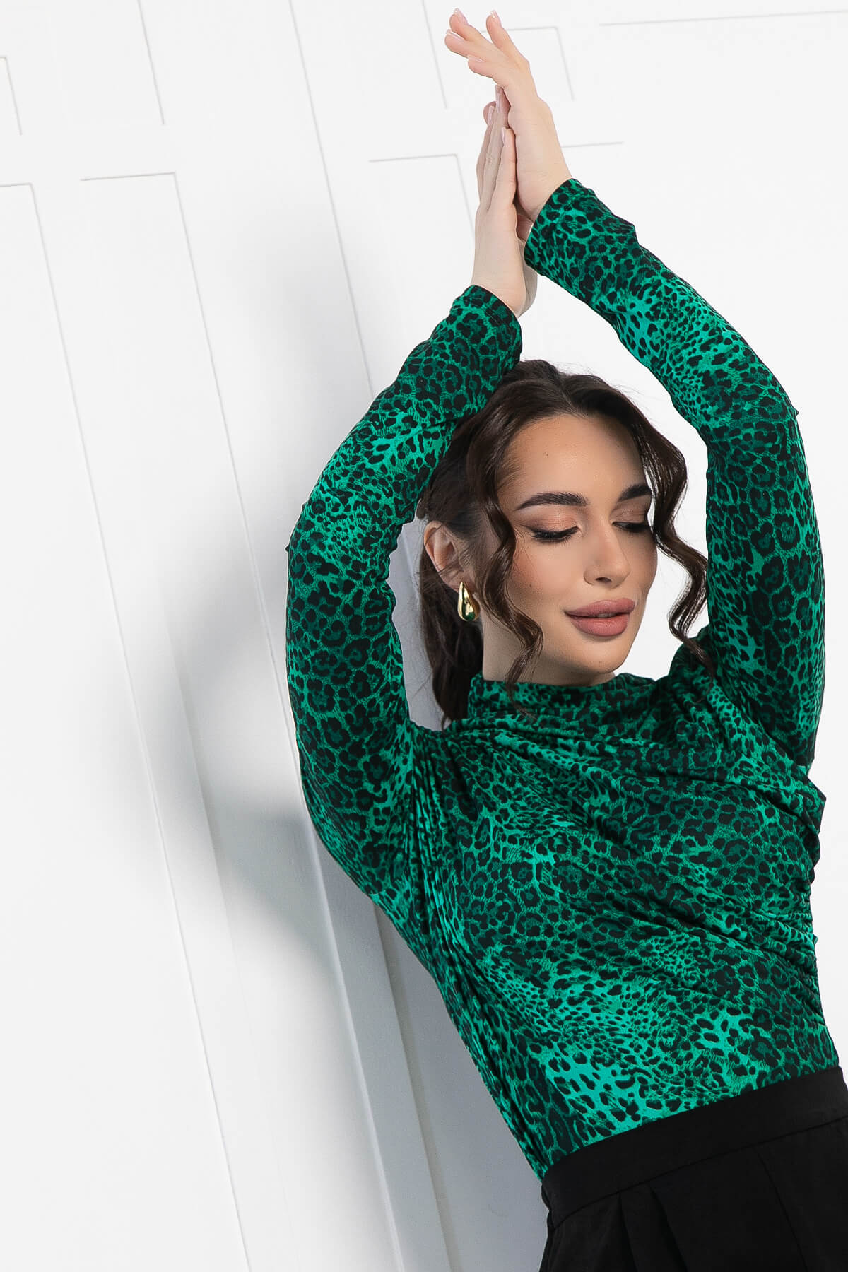 Лонгслив Тайна сердца (зеленый) Б12925-7М