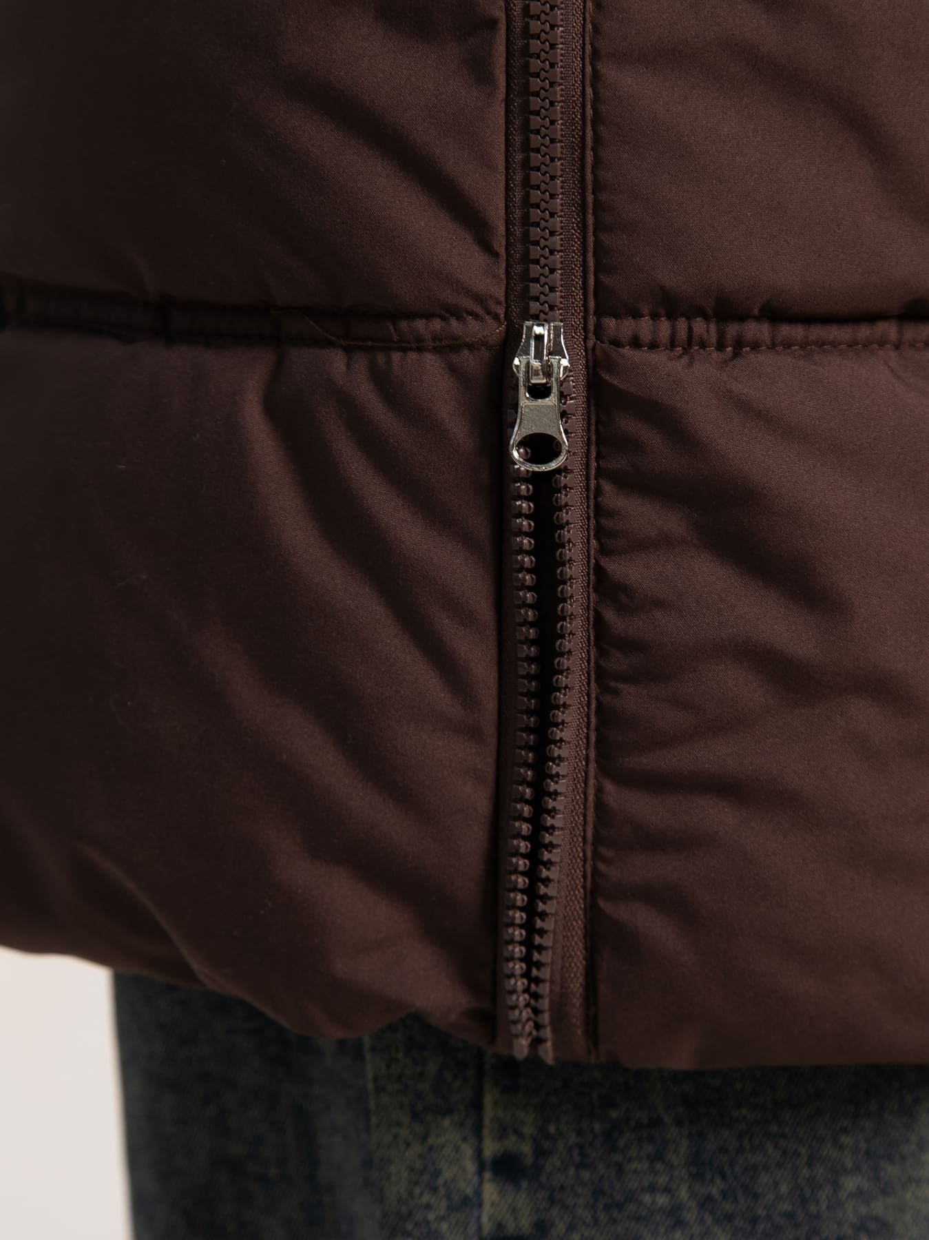 Жилет утепленный Вега (горький шоколад) Б15304-18М