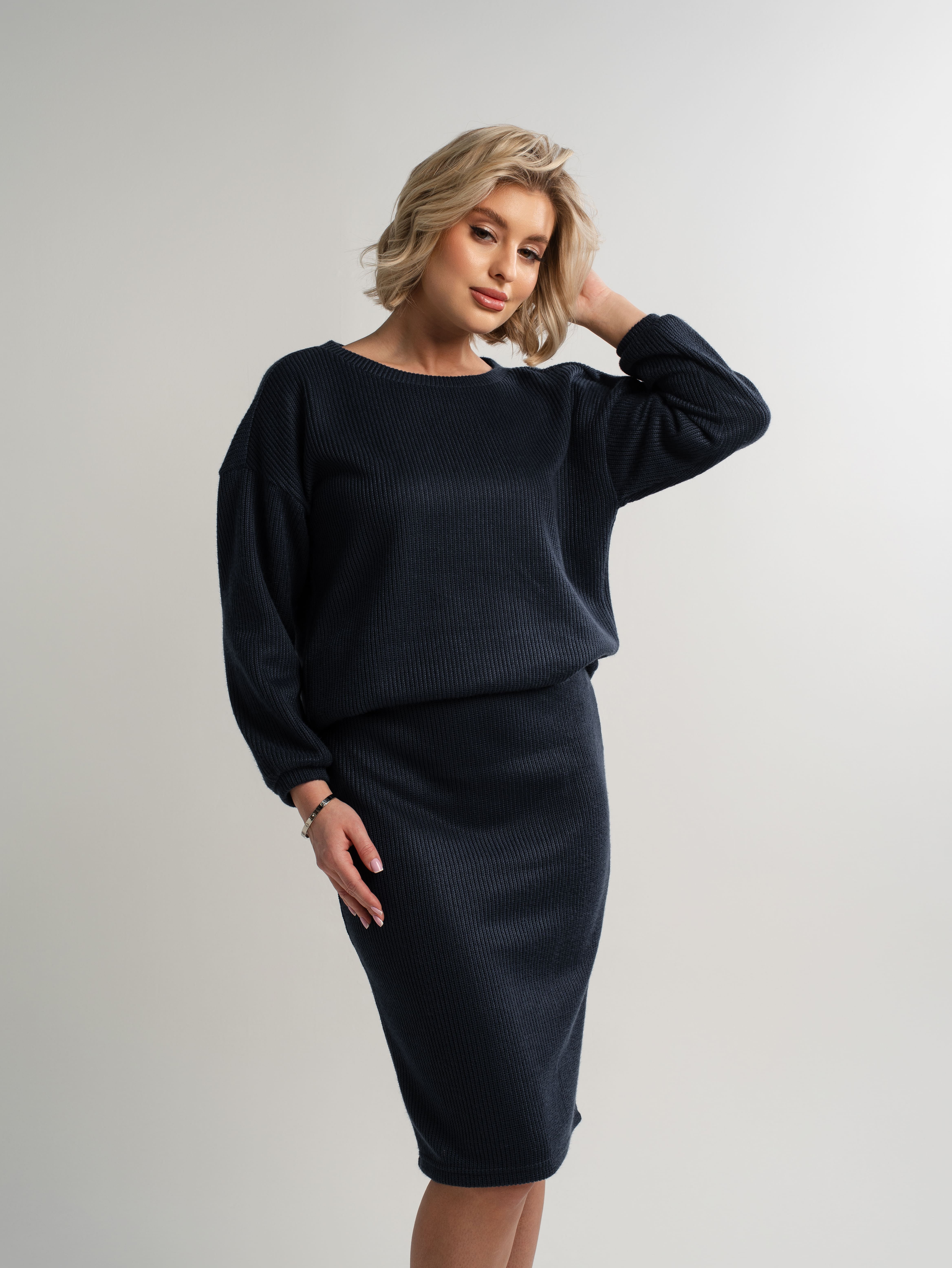 Костюм с юбкой Совершенство форм (синий) К15118-10М