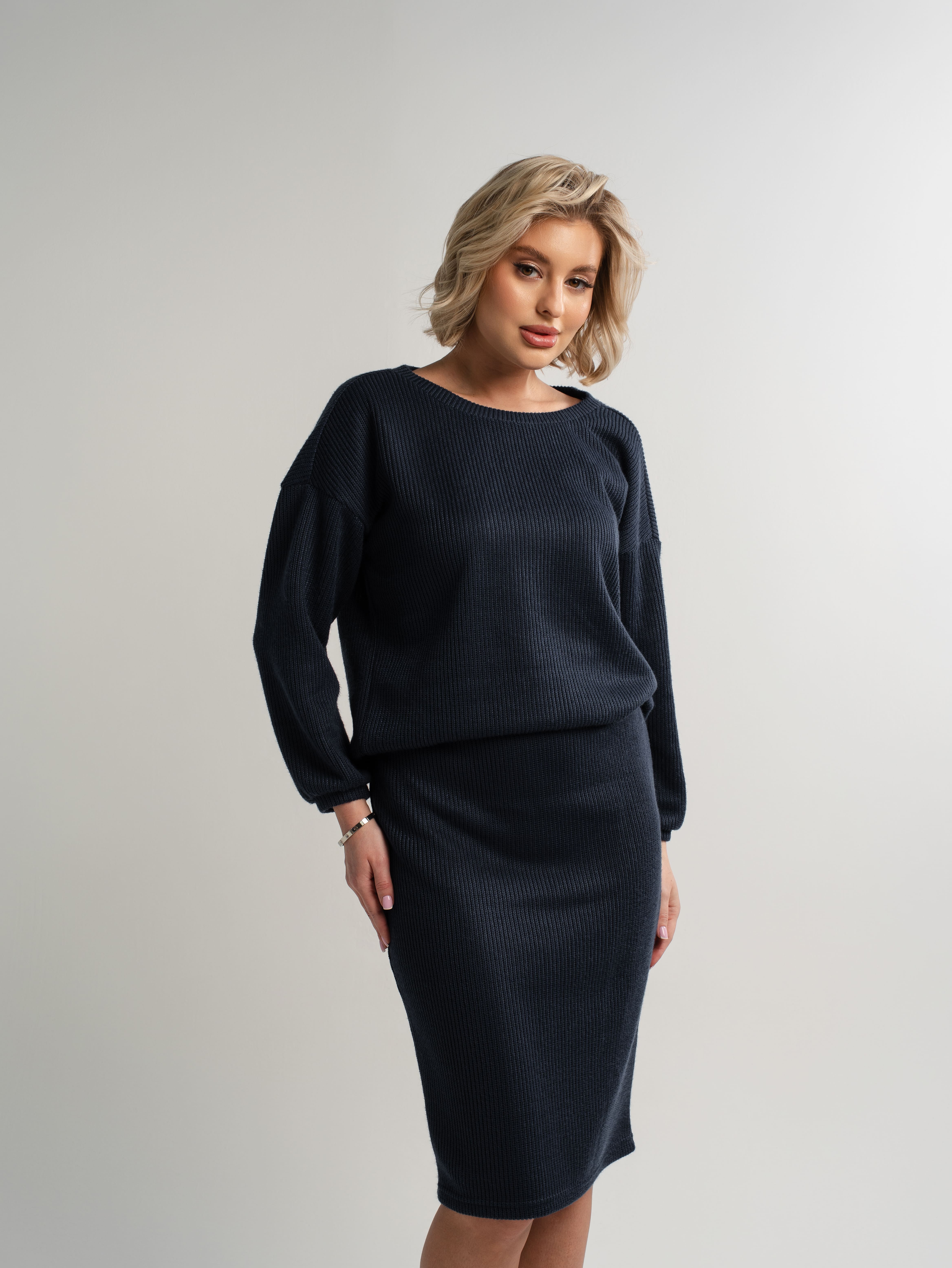 Костюм с юбкой Совершенство форм (синий) К15118-10М