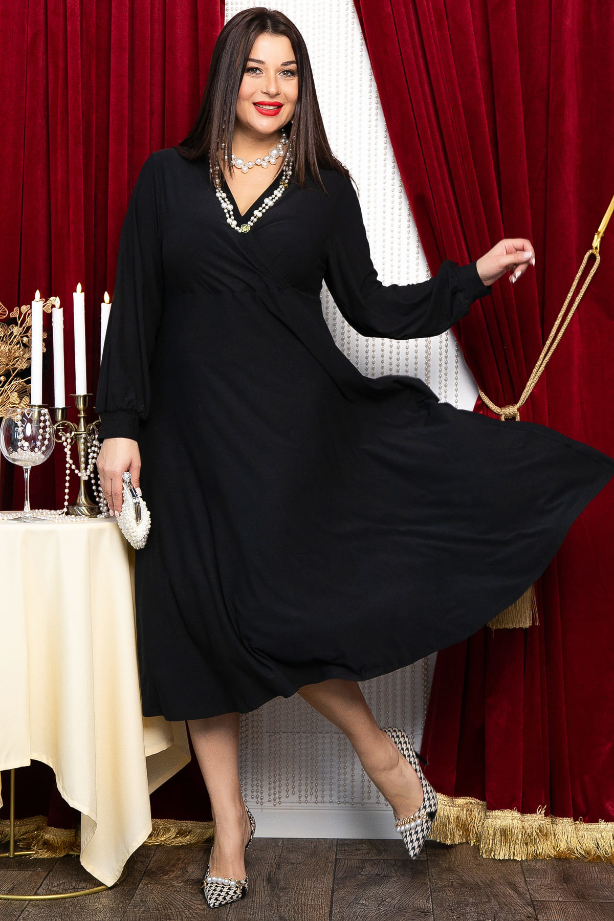 Платье трикотажное Эхо лета (черное) П14366-1М